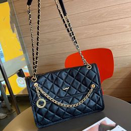 Vintage Gold Coin Flip Bag Stylish Women Shoulder Bag 30cm Leather Diamond Gold Hardware Metal Buckle Luxury Tote Matelasse Chain Crossbody Bag Airport Bags Sacoche