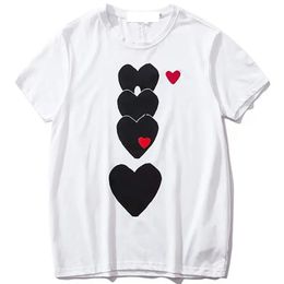 Cdg Fashion Mens Play t Shirt Designer Red Heart Commes Casual Women Shirts Des Badge Garcons High Quanlity Tshirts Cotton Embroidery 35U7