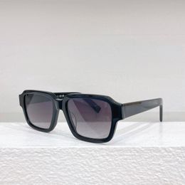 Sunglasses For Men Women PR 02Z Retro Eyewear Designers Fashion Outdoor Beach Style Goggles Anti-Ultraviolet Lightweight Board Full Frame Random Box