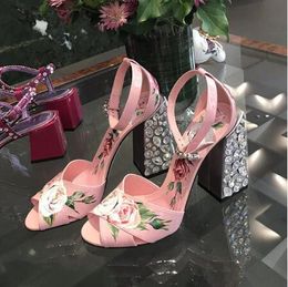 Sandals Fashion Cross Belt Flower Gladiator Women Sexy Ankle Strap Diamond Chunky Heel Wedding Shoes Woman Dress 230407