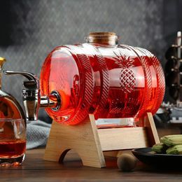 Bar Tools CLAssical fashion home barware lead-free gLAss barrel whiskey wine decanter with wooden support for Liquor Bourbon 231107