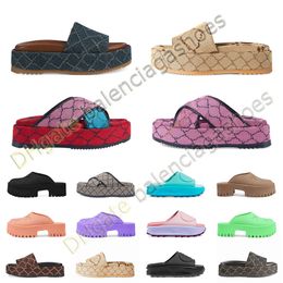wholesale famous mens womens sandal designer slipper summer foam slides black white pink coach sandalen luxe house flat platform beach shoes dad sandale 35-45