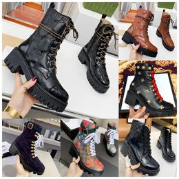 Desert Boot Designer Martin Laureate Boots Women Matelasse Embroidered Bee Star Chunky Heeled Luxurious Winter Ankle Booties