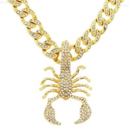 Pendant Necklaces Hip Hop Crystal Scorpion Necklace with Iced Out Bling Miami Cuban Chains Choker Fashion Charm Jewelry Drop