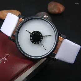 Wristwatches Casual Minimalist Couple Watch Personality Dial Fashion Belt Quartz Male Girl Student Bulk Items Wholesale