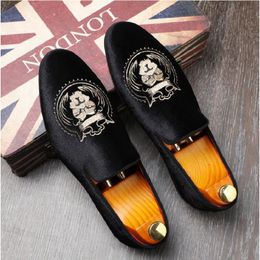 Fashion Embroidery Men Party Wedding Slip on Loafers Moccasins s Casual Shoes Mens Light Comfortable Drivi Caual Shoe