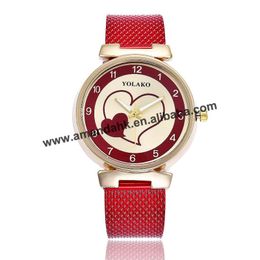 Avanços de pulso Relógios de mulheres Vestir Braceletas de coração duplo estudantes homens quartzo yolako 046 PVCWristwatches