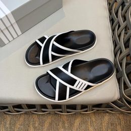 Slippers Arrival Men Classic 4-bar Striped Flip Flops 2023 Summer Beach Outdoor Fashion Causal Woman Sandals
