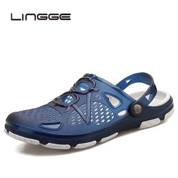 Sandals LINGGE Summer Jelly Shoes Men Beach Sandals Hollow Slippers Men Flip Flops Light Sandalias Outdoor Summer Chanclas 230408