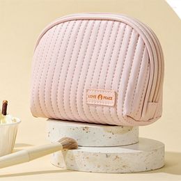 Storage Bags Women Light Cosmetic Bag Household Cortical Semicircle Beauty Pouch Simple Travel Home Waterproof Portable Make Up Pack