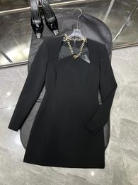 Casual Dresses 2023 Autumn/Winter Black With Large Gold Chain M-neck Hidden Zipper H-shaped Waist Wrap Up Mini Dress Woman Long Skirt