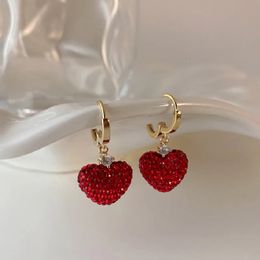 Stud South Korea's design fashion jewelry sexy girl red heart pendant gold ear buckle earrings accessories party earrings women 231108