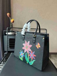 Totes 2023 New Tote Bag Fasion Top Designer Bag Luxury Material Large Capacity Beauty Bagcatlin_fashion_bags