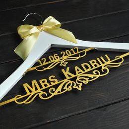 Hangers Racks Personalised Wedding Hanger Bride Hanger Customised Name Wedding Dress Hanger Wedding Gift Beauty Hanger 230408