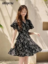 Party Dresses MISHOW Black Floral Dress Summer 2023 Retro V-neck Butterfly Sleeve Waist Female Slim Knee-Length Office Lady MXC35L1330