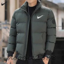 Men's Jackets Down Men's Fur Collar Winter Waterproof Red Coat Cloak Fashion and Women Luxury Clothing Coat Male Couples Short Designer Coats 5xl Zro8