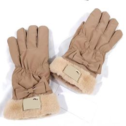 Mens Womens Five Fingers Gloves Fashion Designer Brand Letter Printing Thicken Keep Warm Glove Winter Outdoor Sports Pure Cotton High Quality Accessories