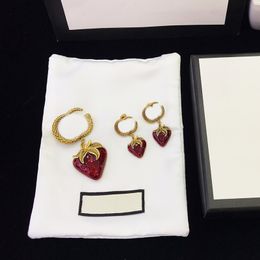 Strawberry Stud Earring Designer pearl Earrings For Woman Jewelry Brooch Men Letter Dangles Earings G Fashion Hoops Party Wedding Ear Rings