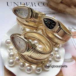 Fashionable Snake shaped Watch Bracelet Watch Vintage Quartz Watch Snake Wrapped Wristwatch Ins Style and Small Style