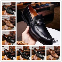 22 Model Fashion Slip On Men Dress Shoes Men Oxfords Fashion Business Dress Men Shoes New Designer Classic Leather Men'S Suits Shoes big size 38-47