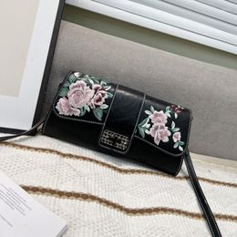 Evening Bags 2023 Chinese Style Embroidery Should Bag Flower Vintage Leather Crossbody Retro Cheongsam Portable Handbags