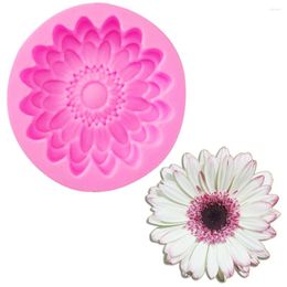 Baking Moulds 3D Chrysanthemums Soap Mold Bakware Tools Flower Silicone Candle Molds Sunflower Cake Decoration Wholesale M626