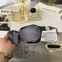 Luxury designer summer sunglasses box Polarised lenses High definition resistant