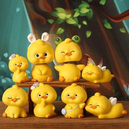 s Duckling Creative Doll Office Desktop Cute Accessories Center Console Decoration Car Interior AA230407