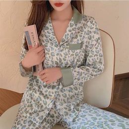 Women's Sleepwear Women's Leopard Pattern Silk Pajama Set Fashion Soft Long Sleeve Pajamas Spring and Autumn Home Clothing Pajamas 230408