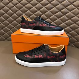 Fashion Men Free Casuals Shoes Thick Bottom Running Sneaker Italy Popular Elastic Band Low Top Graffiti Leather Designer Catwalk Fitness Casual Trainers Box EU 38-45