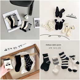 Designers Wave Point Toddlers Baby High Quality Boys Girls Fashion Big Children Breathable Cotton Socks Youth Black And White Striped Kids Mid-tube Socks