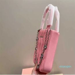 2024-Luxury designer handbag new fashion boutique girl heart diamond chain One shoulder Oblique body Bag