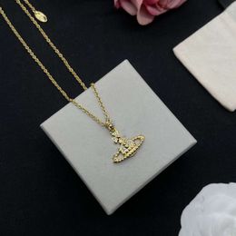 Fashion Brand Designer Pendant Necklaces Letter Viviene Chokers Luxury Women Jewellery Metal Pearl Necklace cjeweler Westwood For Woman Chain fdgfg70