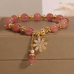 Strand Natural Strawberry Crystal Bracelets Fashion Women's Daisy Flower Pendant Beaded Bracelet Sisters Birthday Party Jewellery Gift