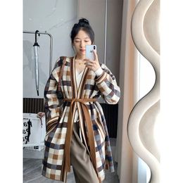 Women's Wool Blends Runxiangcheng Coat Plaid CraftedSheep Camel Hair Waist Lace Up Mid Length Knitted Cardigan Coat for Women 231108