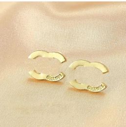 Simple designers de moda letras garanhão 18k ouro banhado 925 Silver Heart Famous Women Women Crystal Rhinestone Pérola Earring Festa de Casamento Jewerlry 20style