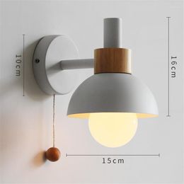 Wall Lamps Modern Macaron Lamp Iron Wood Mirror Light Bedside Bedroom Indoor Lighting E27 Bulb Retro LED