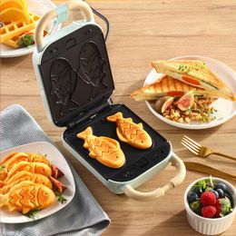 Bread Makers 3in1 Mini Electric Breakfast Maker Waffle Portable Sandwich Machine Baking Cake Multifunctional Home Appliances