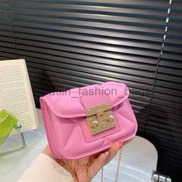 Shoulder Bags Women's Bag 2023 New Style Fragrant Embroidery Thread Square Foreign Chain Casual Crossbody Earphone Mouth Redcatlin_fashion_bags