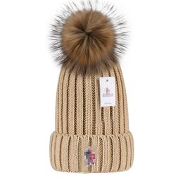 Top Selling Real Fur Ball Cap Winter Hat For Women unisex Wool Knitted Cotton Luxury Temperament Versatile Knitted Hat Warm Design Hat ak4