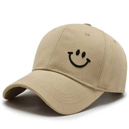 Smiley baseball cap outdoor sports sun hat fashion leisure hundred couples cap short brim hat 7PT4XEQDF