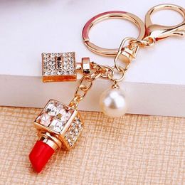 Keychains Lipstick Lips Keychain With Pearl Rhinestones Key Ring Delicate Metal Pendant Charms For Women Girl Bag Car Accessories