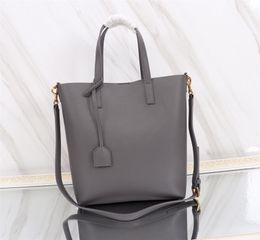 best Quality Classic Women's Shoulder Bag Luxury Designer Bag Size 22cm Leather Handbag Chain Cosmetics Express Shopping Bag Luxury Crossbody bag Women's purse