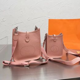 2023 Genuine Leather Crossbody bags Unisex 2 Size Multi Color Shoulder bag Fashion Mobile Phone Purse Hand Wallet
