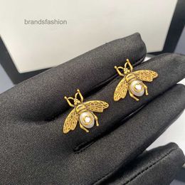 Vintage Pearl G Letter Bee Stud Earrings European and American Earring for Women Designer Jewelry Fashion Brand Party Gift Whoelsale