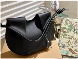 Designer Saddles Brand Single Shoulder Women's Leather wallet bow semi-circular crossbody flamenco spiral knot