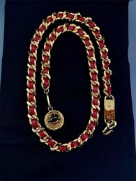 Designer Damen Vintage Kettengürtel Gold Rot Leder Seil Kette Für Frauen Brief Kleid Luxus Bund Kupfer Einstellbar Dame Hochwertiger Taillengürtel