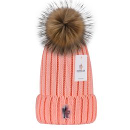 Top Selling Real Fur Ball Cap Winter Hat For Women unisex Wool Knitted Cotton Luxury Temperament Versatile Knitted Hat Warm Design Hat ak7