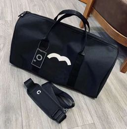luxury fashion men women high-quality travel duffle bags brand designer luggage handbags large capacity sport bag77