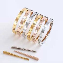 A Designer C arter Bracelets letter bangle bracelet Screw Titanium Steel Cuff Screws bangles For Women Luxury Designers screwdriver designer bracelets men 406E